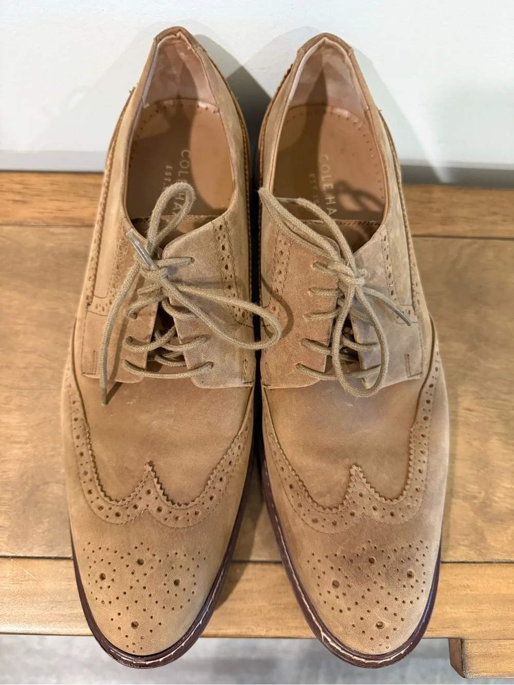 Cole Haan Men’s Tan Suede Wingtip Oxfords Size 9.5